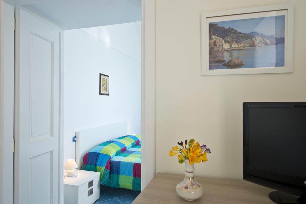 Apartamento Blu Rose Amalfi Exterior foto